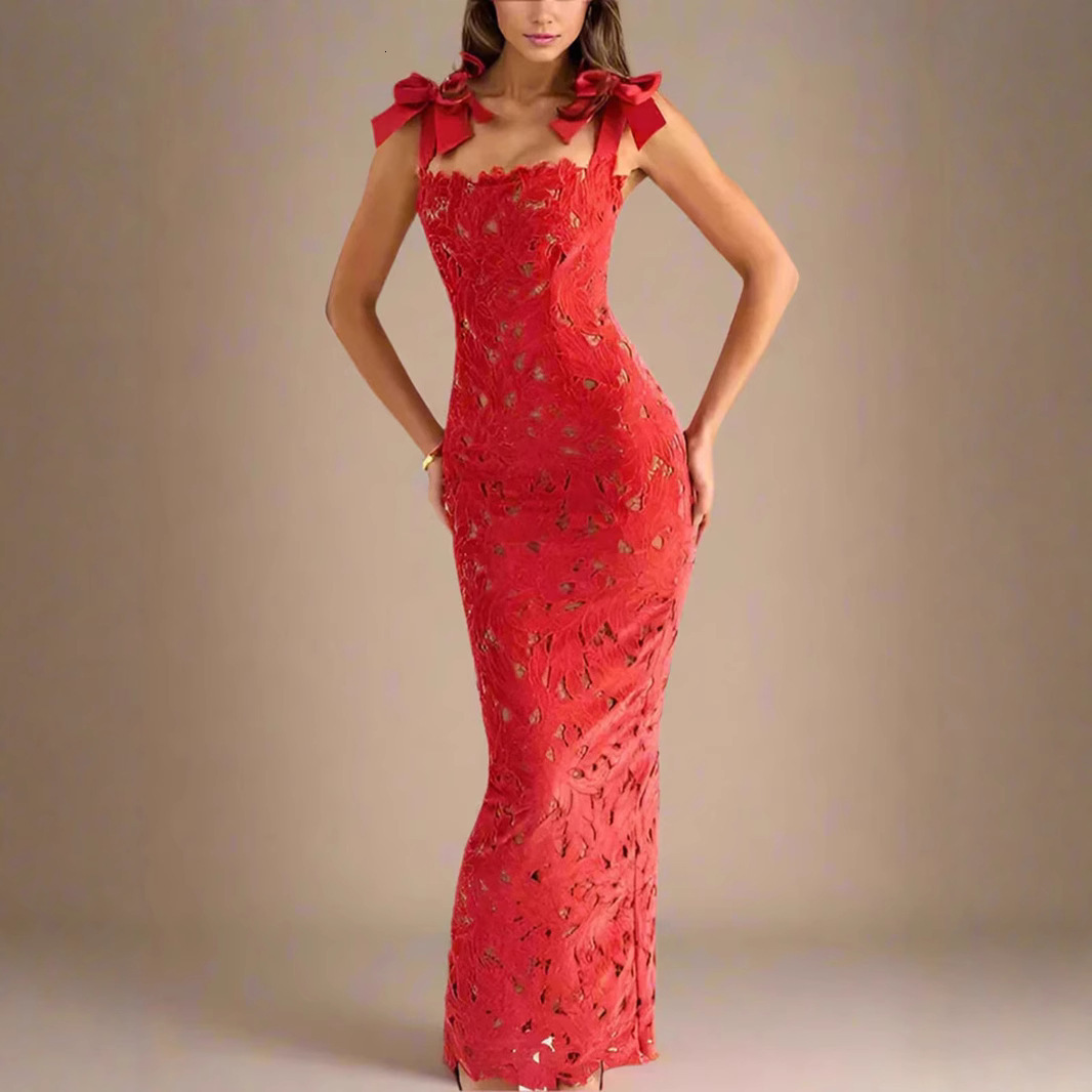 2025 summer European and American style elegant, lightweight, luxurious bow trend tie high-end U-neck embroidered hollow slim fit long skirt new desig