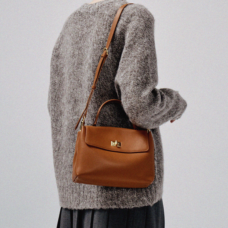 2025 Summer New Women's Handbag Summer New Soft Handbag Women's Shoulder Bag New Simple Designer Bag fashion Summer New Women's Crossbo