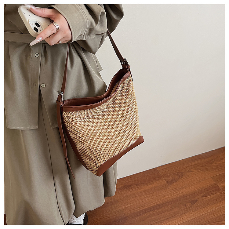 2025 Summer New Women s Handbag Summer New Korean Style Simple Woven Women s Shoulder Bag trend Large Capacity Armpit Bag Trendy Women s Crossbody Bag