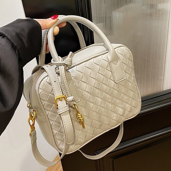 2025 Summer New Women s Handbag New fashion Fashion Korean Fashion Women s Crossbody Bag Small Square Bag Casual Women s Shoulder Bag New Designer Bag