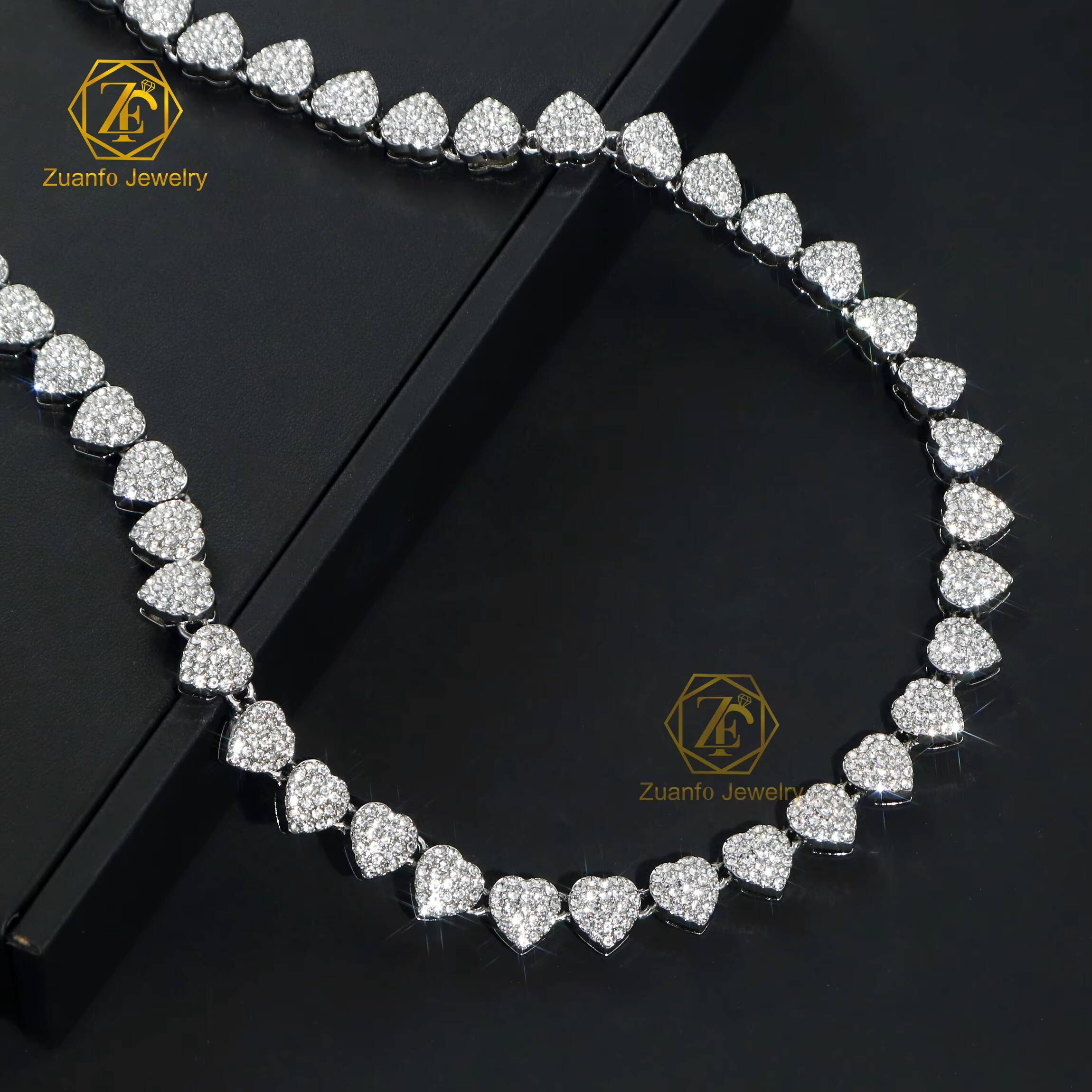 Luxury Fine Jewelry Love Heart Shape Moissanite Necklace Micro Pave Moissanite Diamond Hiphop Cuban Tennis Chain for Party Gifts