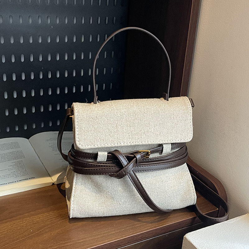 Summer New Women s Handbag New Light Luxury Niche Design Women s Crossbody Bag Fashionable Commuting Canvas Women s Shoulder Bag New Designer Bag