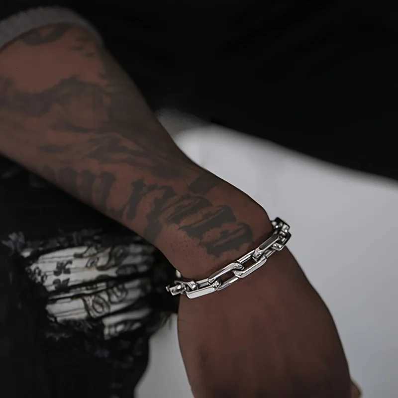 Titanium Steel Hip-hop Bracelet OT Buckle Punk Cuban Chain Bangle for Mens Womens Couple Anniversary Holiday Gift Y250620
