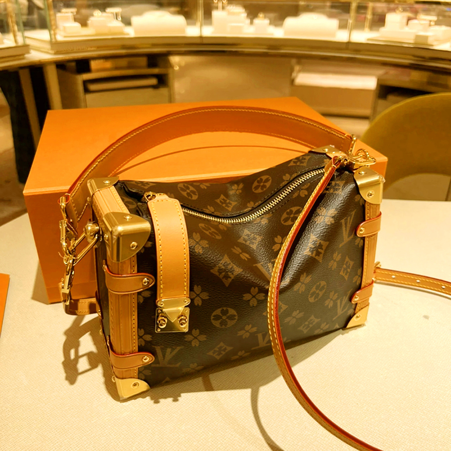 Designer bags Tote bag Shoulder bag Lady bag Side trunk Yellow Leather Printed Color Box Purse Women Crossbody bag Messenger Coin Purse Camera Suitcases 04