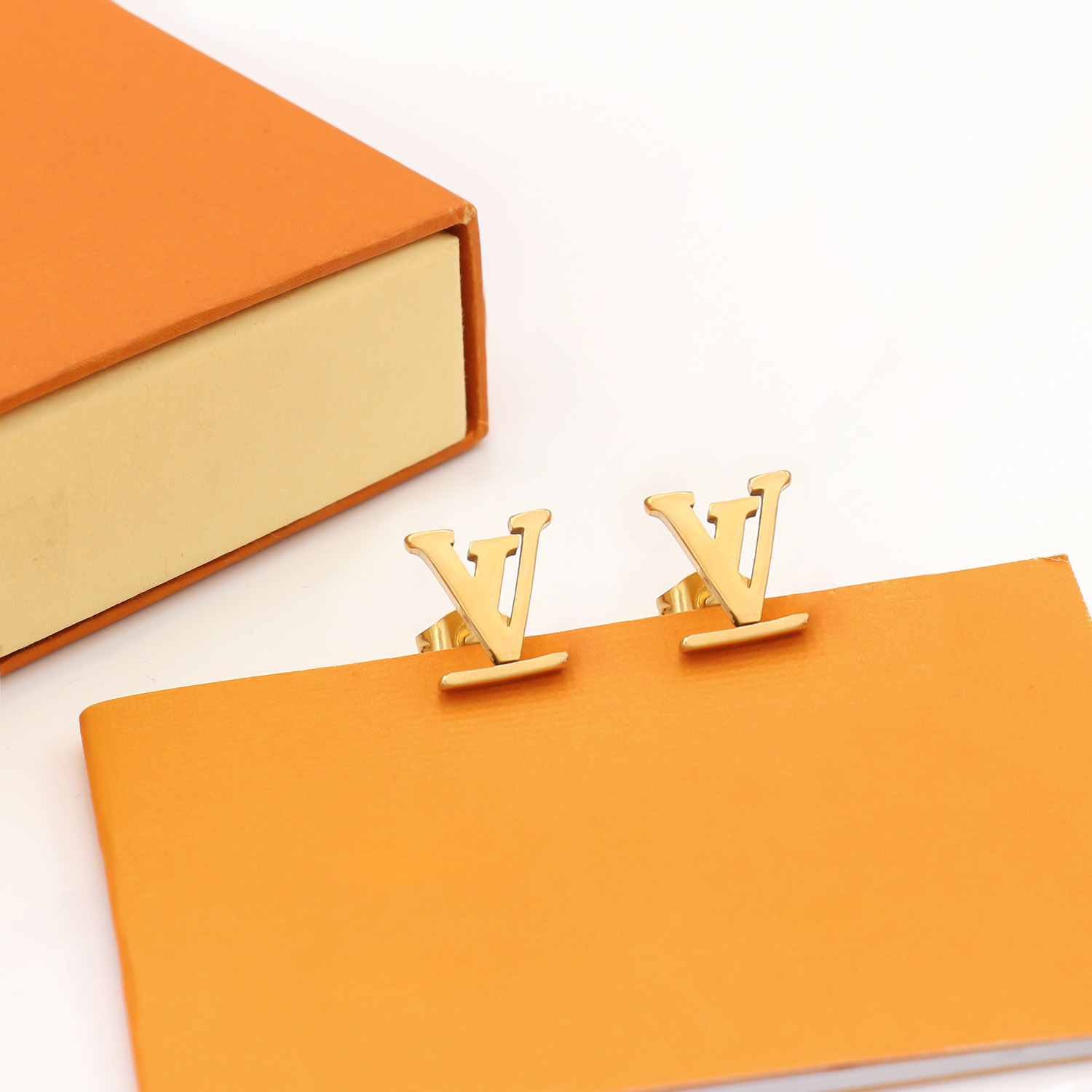 Classic and simple double V-shaped stud earrings designer jewelry stud with silver gold plated earrings Woman party jewelry accessories