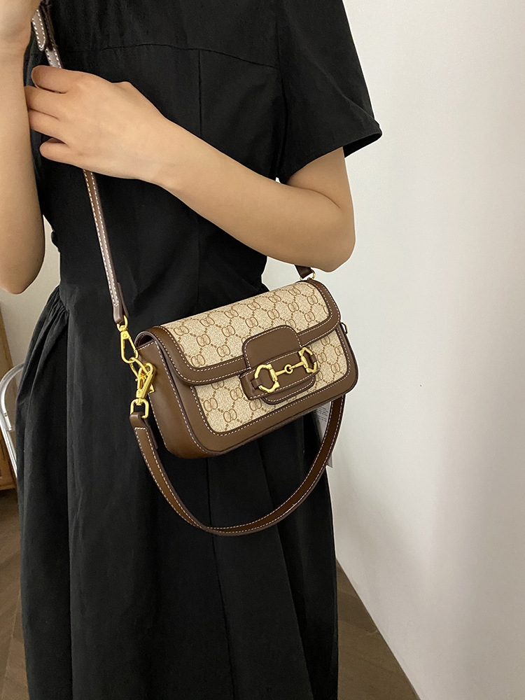 Free shipping high-end design women's bag new popular fashion saddle bag retro underarm bag trendy single-shoulder crossbody small square bag