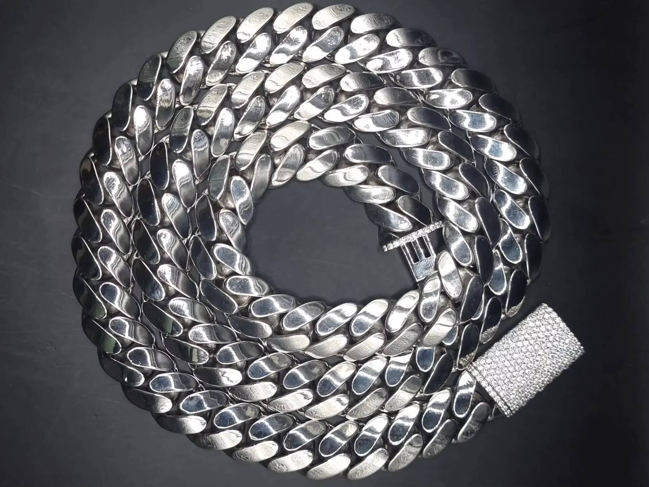 925 Sterling Solid Silver 18mm Plain Miami Cuban Link VVS Moissanite Iced Lock Box Mens Womens Necklace Cuban Chain