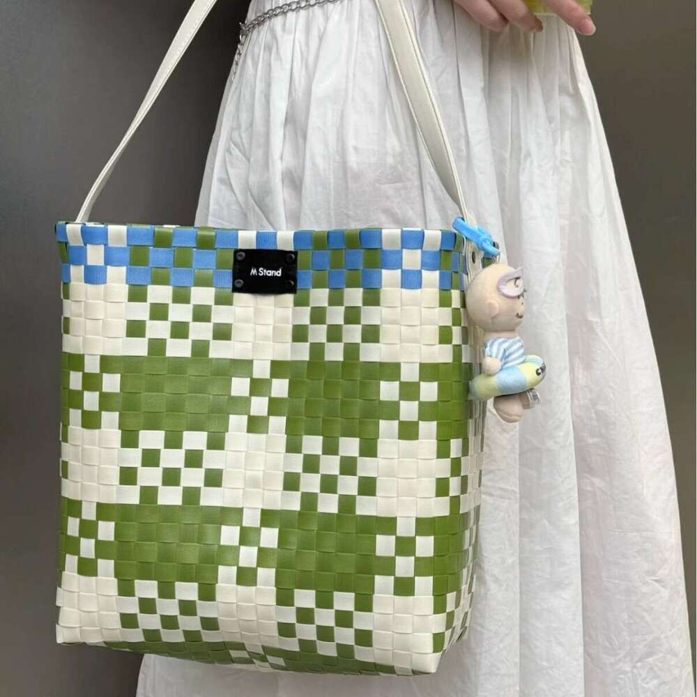 M Brand July New Coffee Merchandise Woven Handbag Basket Internet Celebrity Fashion Commuter Crossbody Bag