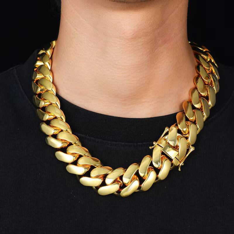 Exquisite Mens Copper Cuban Link Chain Necklace Crafted with 14K Gold Plated for a Distinctive and Elegant Fashion Statement