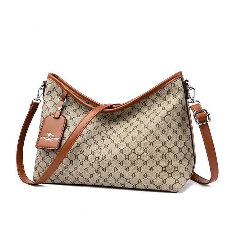 2025 Summer Women's Lazy Style Top Layer Vegetable Tanned Leather Tote Large Capacity Shoulder Simple Versatile Crossbody Bag