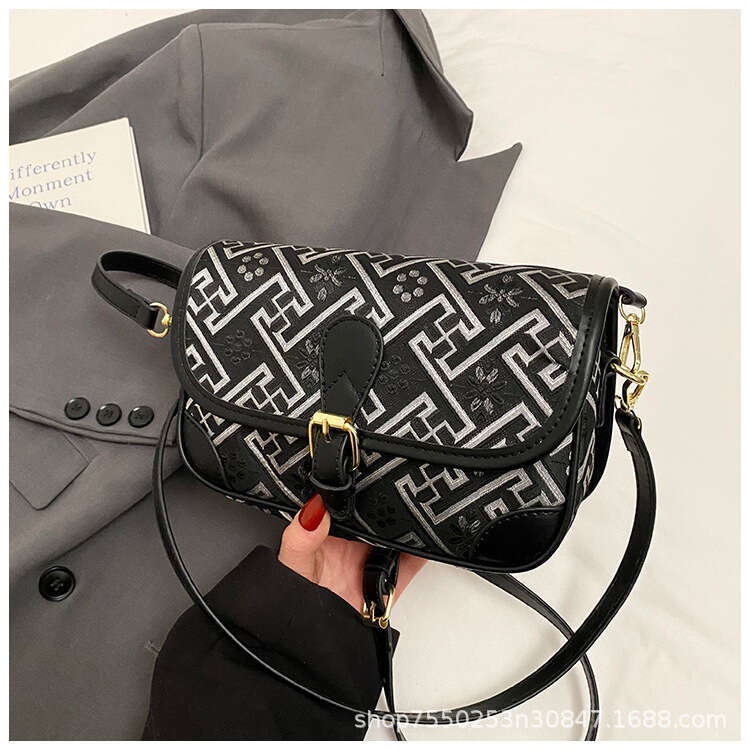 2025 New Intangible Cultural Heritage Zhuang Brocade Elegant Travel Choice Light Purple Geometric Pattern Handbag for Women Shoulder Crossbody Commuti