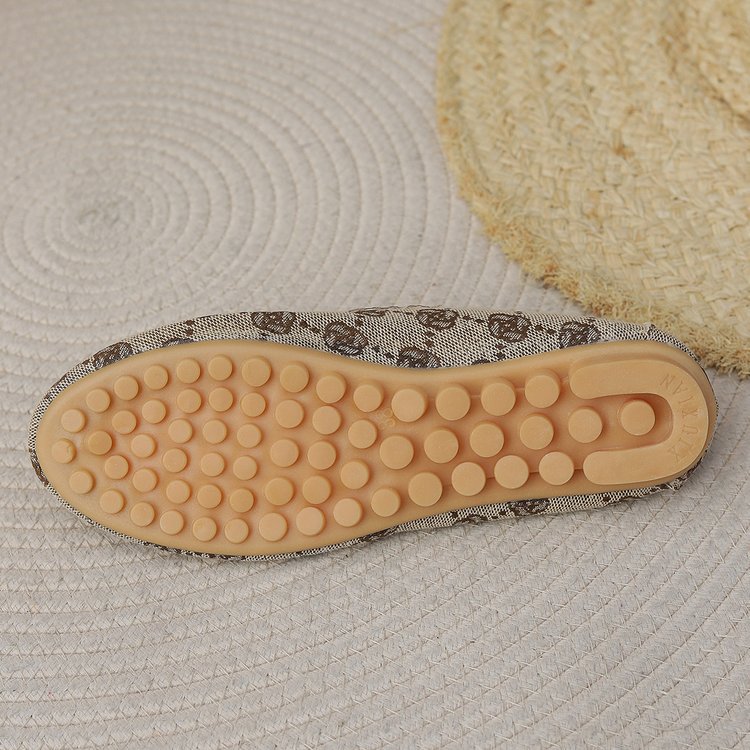 Free Shipping for designer Casual Shoes Women Casual flat bean shoes round toe shallow opening women's single shoes large size