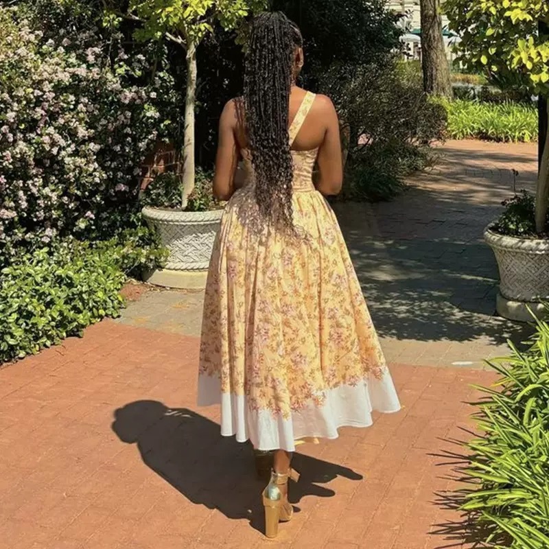 2025 European and American social intellectuals elegant and romantic French retro square collar trend button backless waist cinching dress new designe