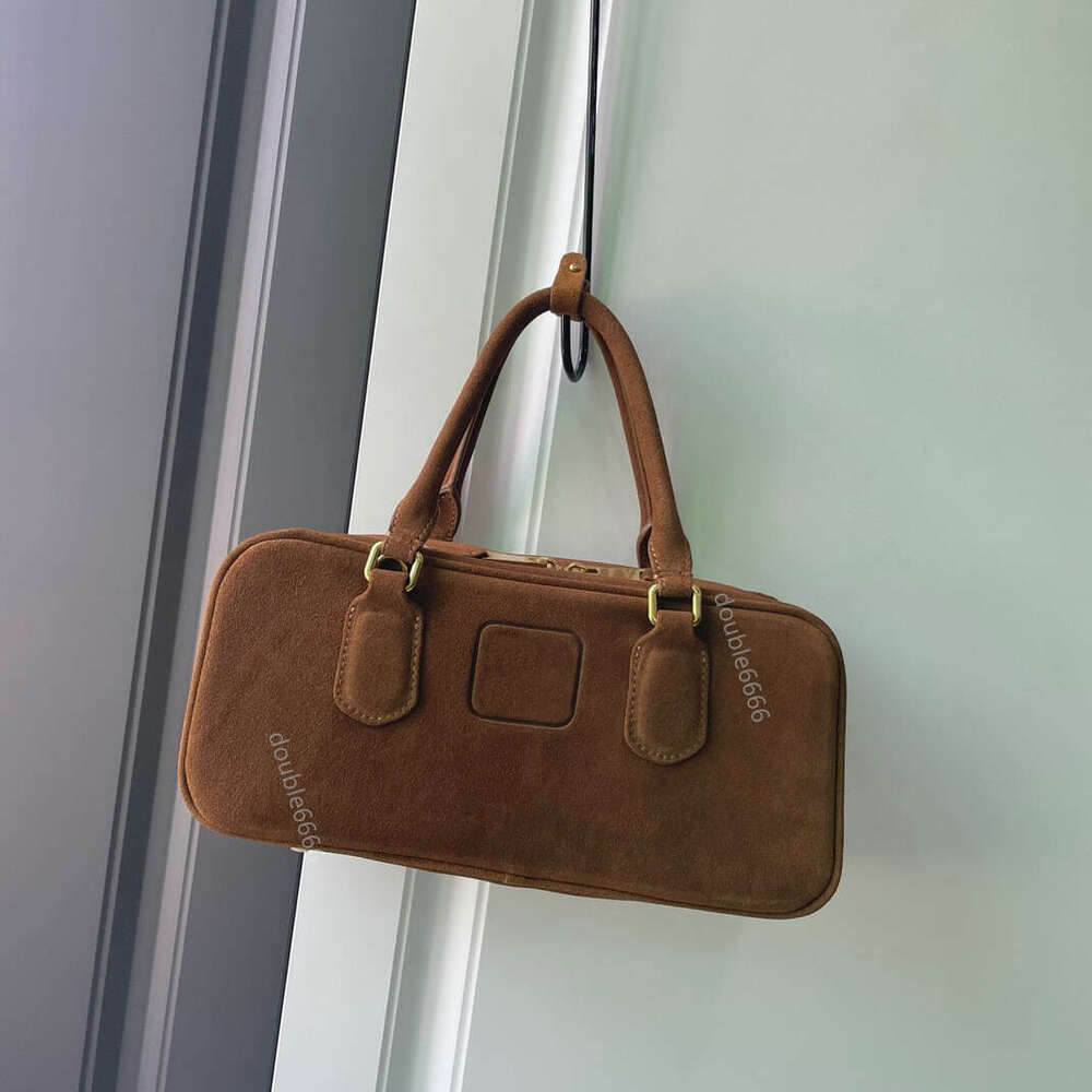 Luxury Designer Women's Leather Bowling Bag Shoulder Bag Armpit Bag Crossbody Bag Adjustable Shoulder Strap Tote Bag Travel Bag Shopping Bag messenger bag