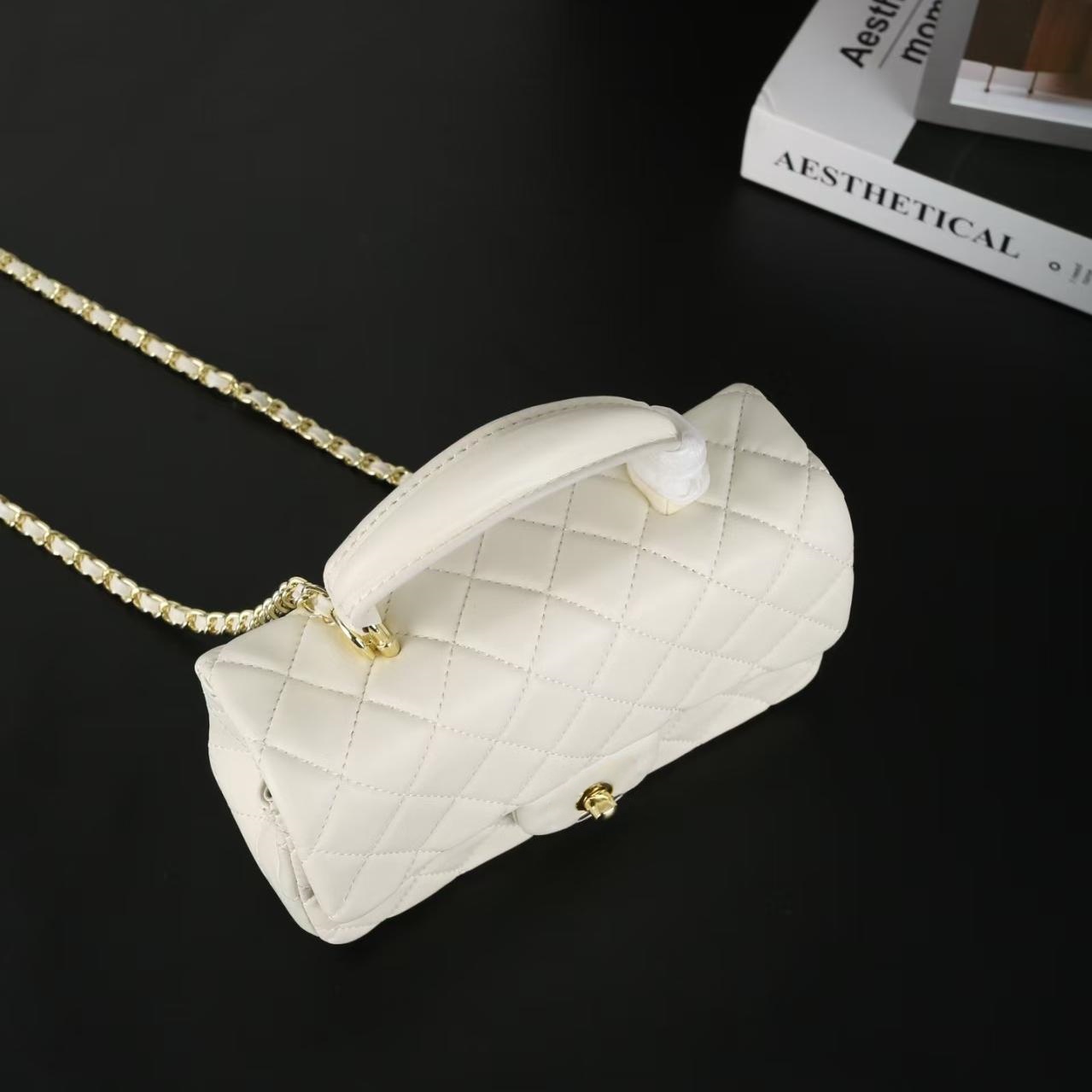 Designer bag classic flap bag chain bag handheld High quality sheepskin feel soft chain crossbody flip cover classics attractive attractive evening bag mini bag hot