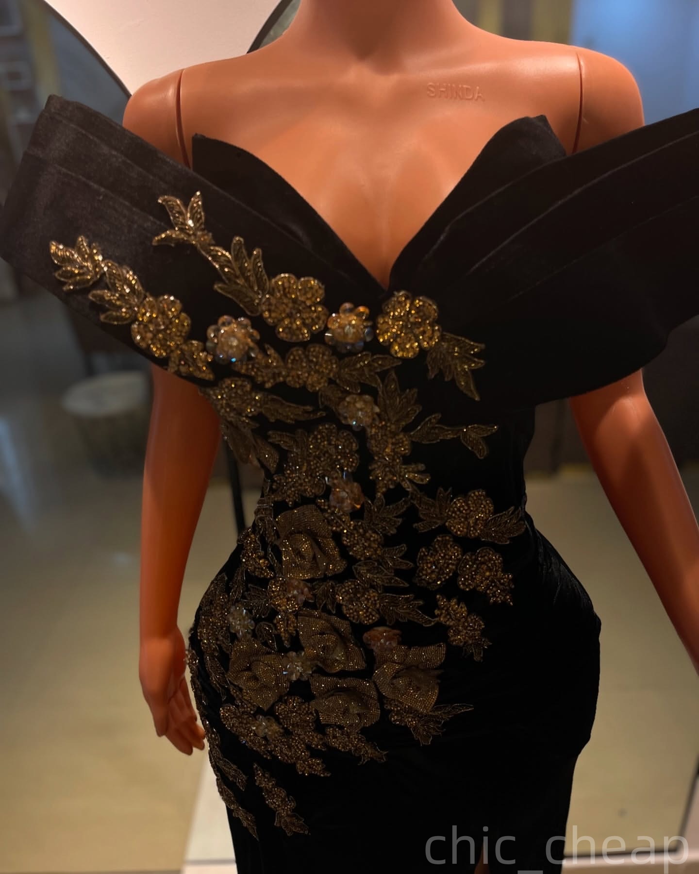 Black Sheath Prom Dresses 2025 Lace Beaded Flowers Velvet Evening Formal Party Second Birthday Engagement Gowns Plus Size Dress For Special Occasions 