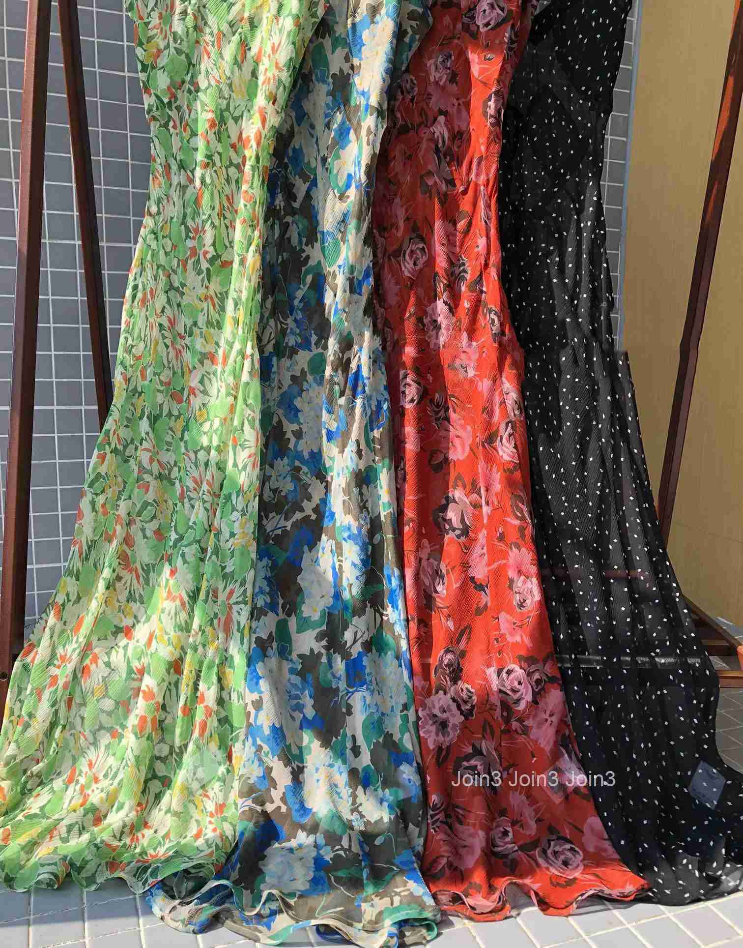 Ladies High-end Slik Printing Midi Dress With Ruffled Detail