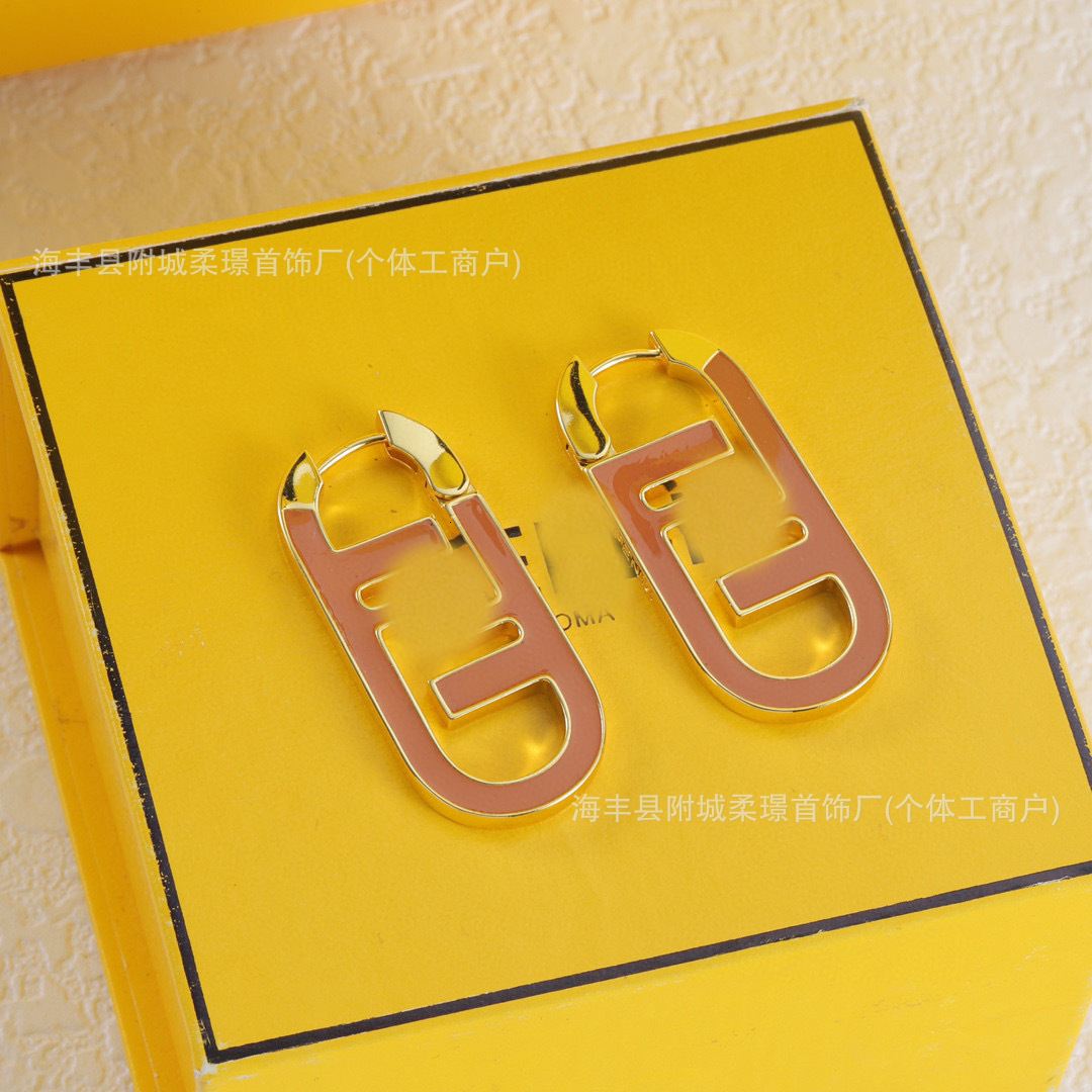 designer earrings charm luxury jewelry for men women gold silver woman full diamond letter f stud elegant long fashion versatile womens earriоfendiаfendinini