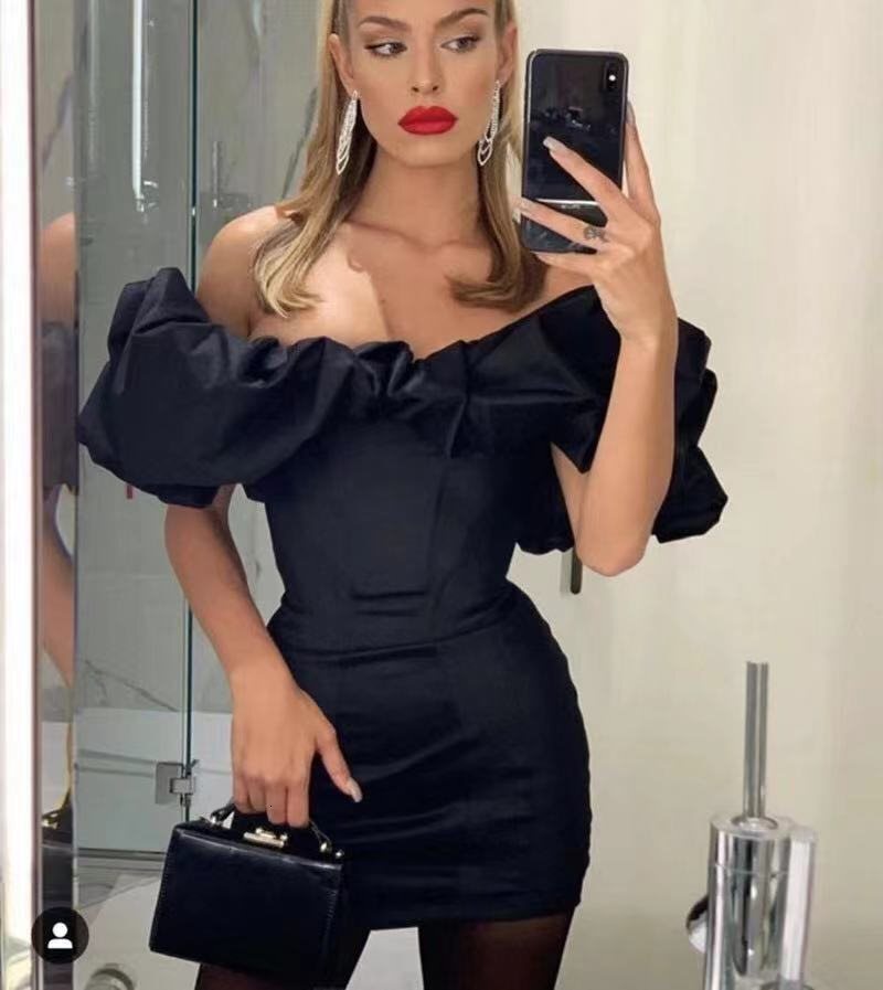 2025 Summer European fashion and American Women's S Fashion Shoulder Bare Chest Fashion Sexy Backless Dress Fluffy Neck Mini Dress New Designer D