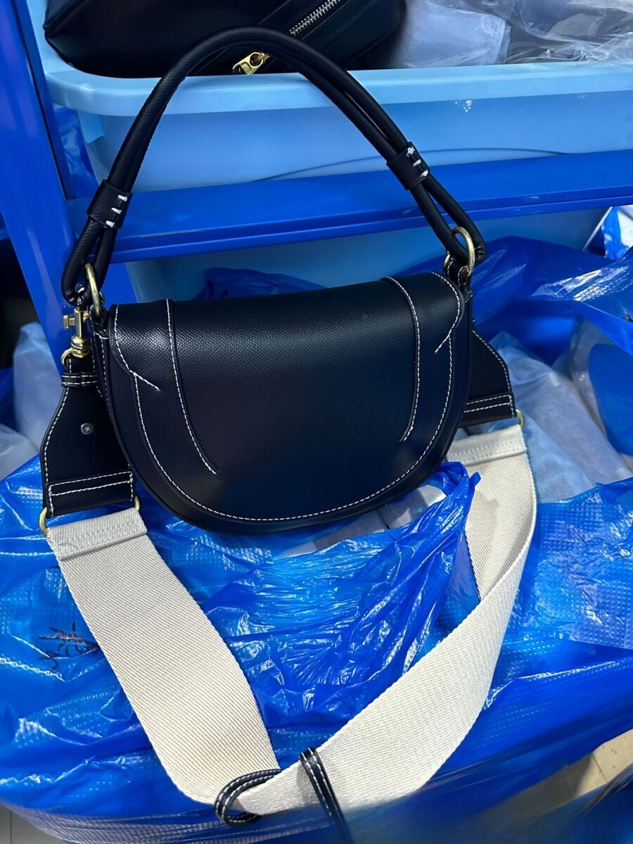 Red women s crossbody bag summer new saddle bag designer bag large trend capacity color blocked handbag flip bag shoulder bag