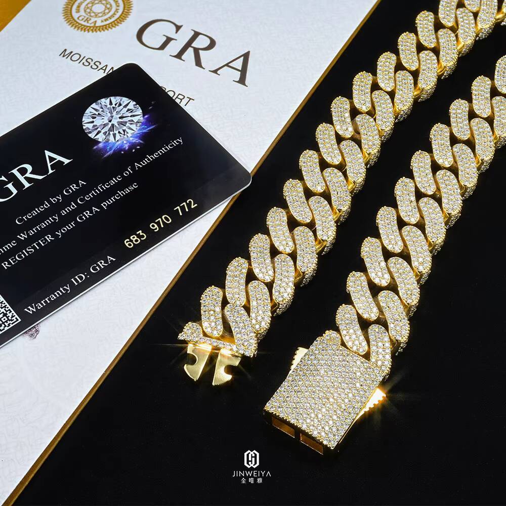 Most Popular Classic Design 18mm 925 Silver VVS Moissanite Iced Out Cuban Link Chains for Men Gold Plated Necklace