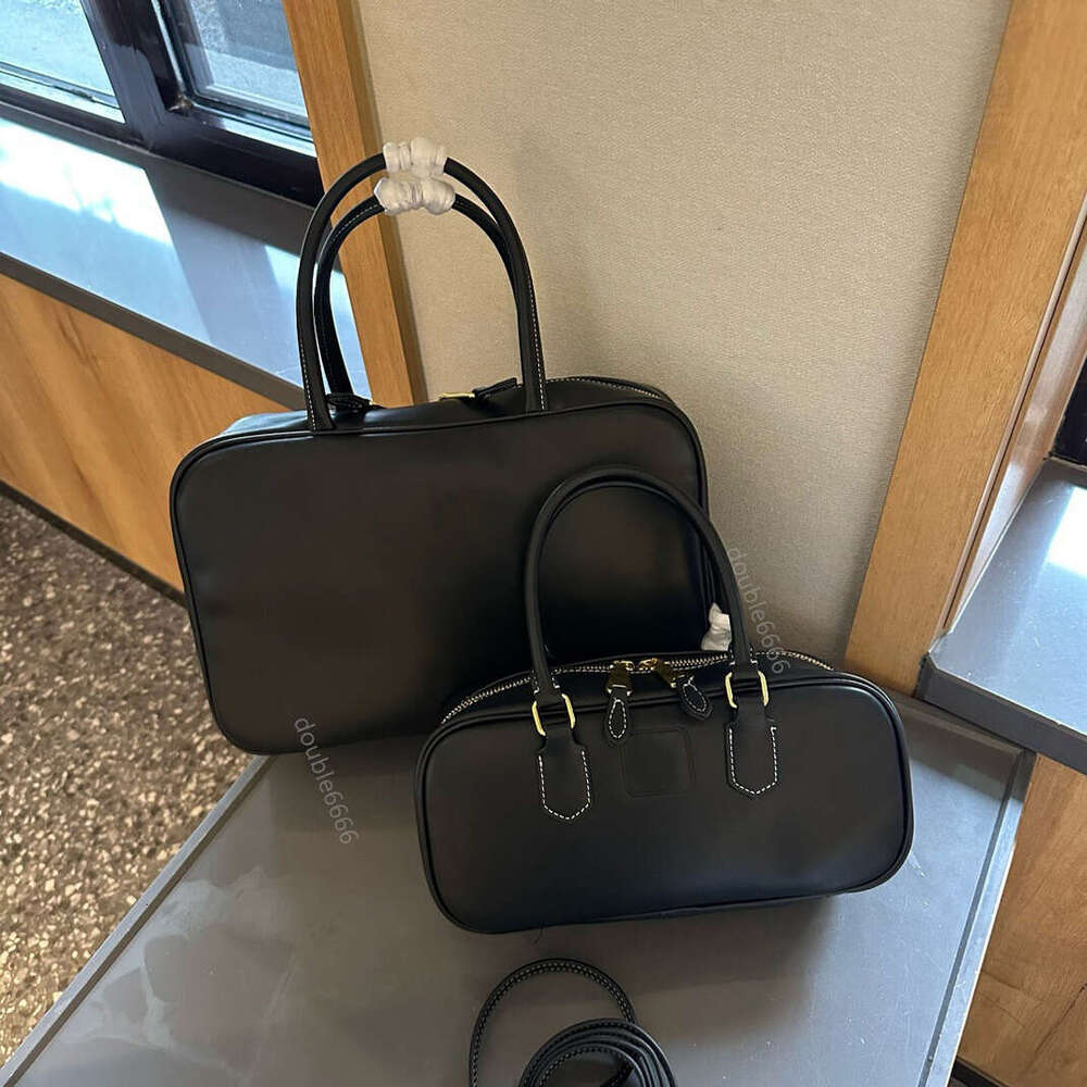 Women Minimalist handbags Crossbody Bag Shoulder bag Fashion Versatile Classic designer Bowling bag, travel bag, duffle bags phone bag briefcase