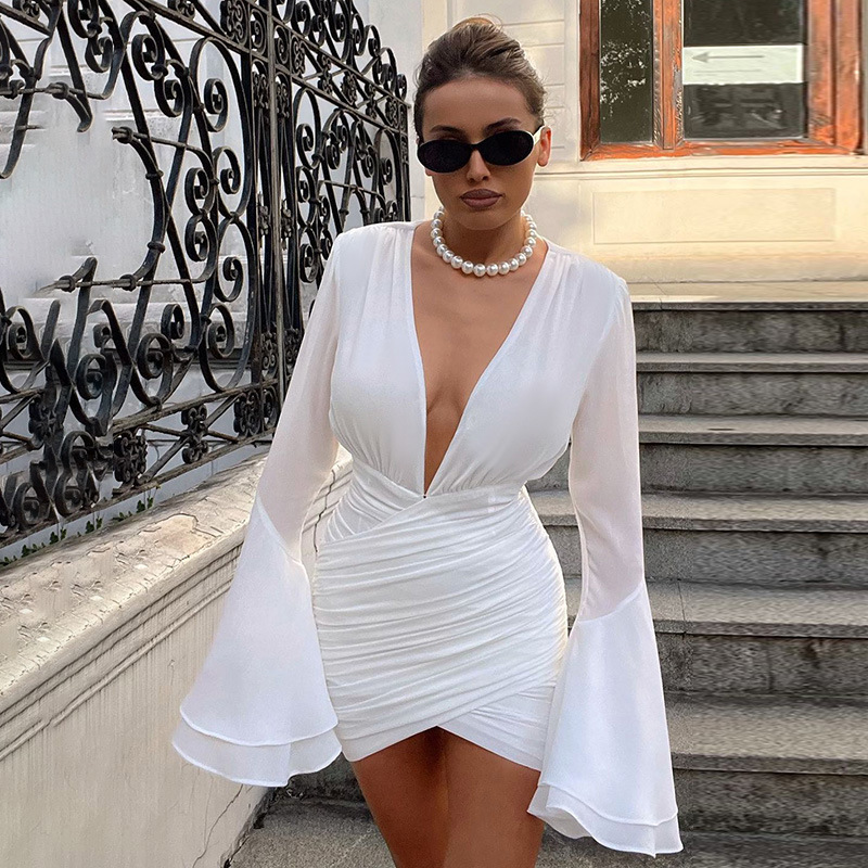 High end new elegant flared sleeve slim fit short skirt for summer 2025, European and American fashion V-neck long sleeved dress, women's dress, 