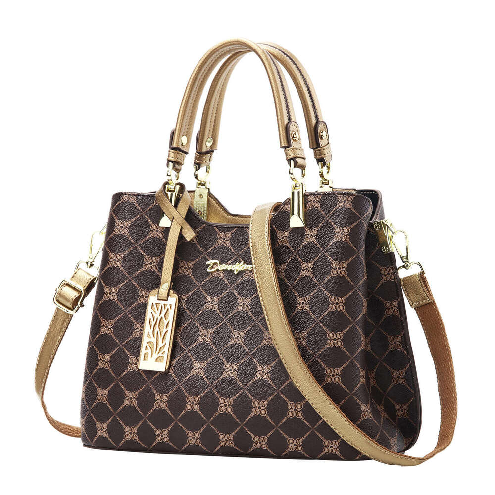 Handheld Shoulder for Women, Mom, High-End Luxury, Simple and Large Capacity, 2025 New Tote Bag