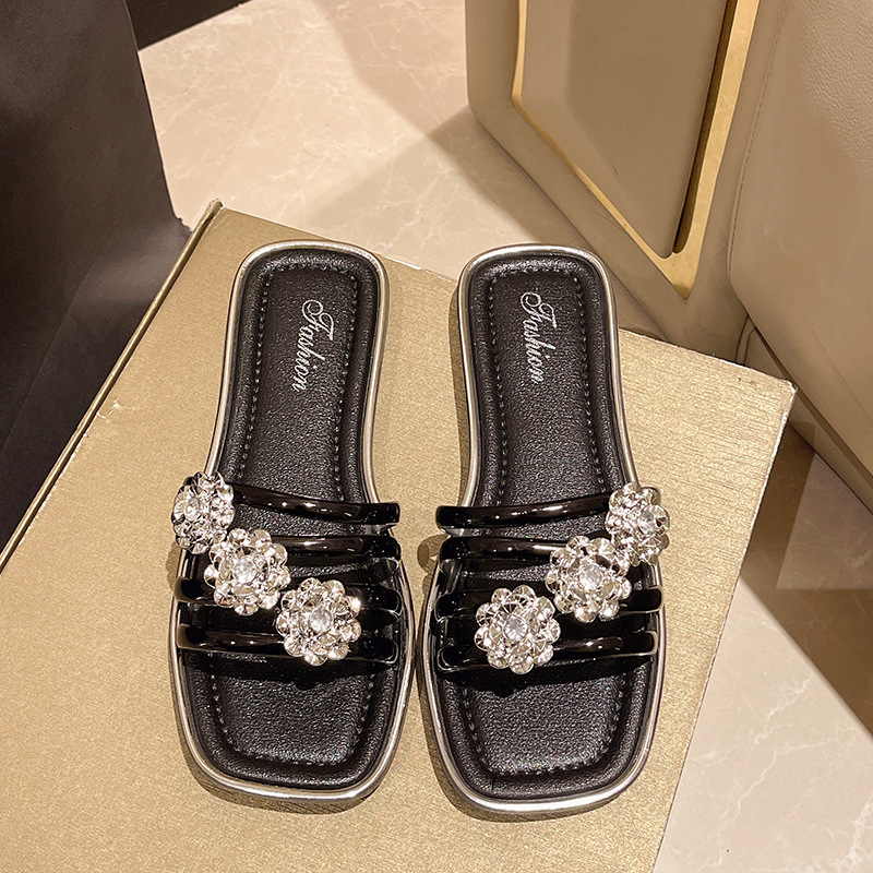 2025 Women's Outdoor Sandals French Fairy Style Super Fairy One-strap Fashion Versatile Flat Casual Luxury Designer Sandals Beach Sandals