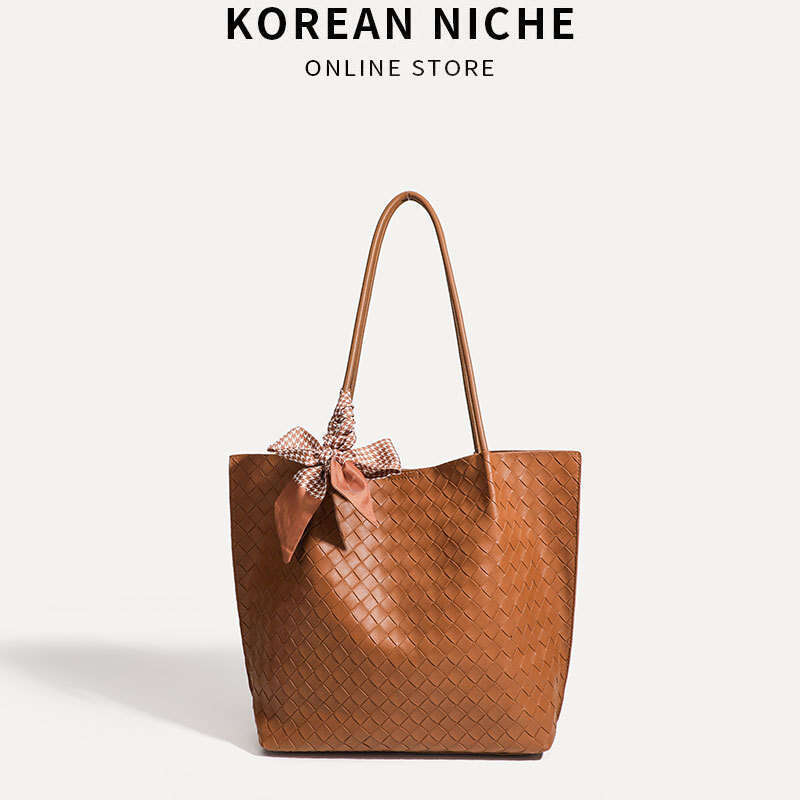2025 New Woven Tote Versatile Commuting Casual Large Capacity Underarm High-Quality Texture Single Shoulder Bag for Women