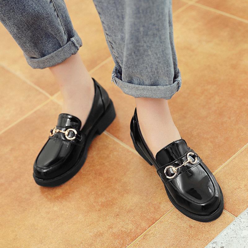 Glossy Patent Mary Jane Flats 3CM Chunky Heel School Shoes w/ Metal Chain Bow (Black) - Factory Direct
