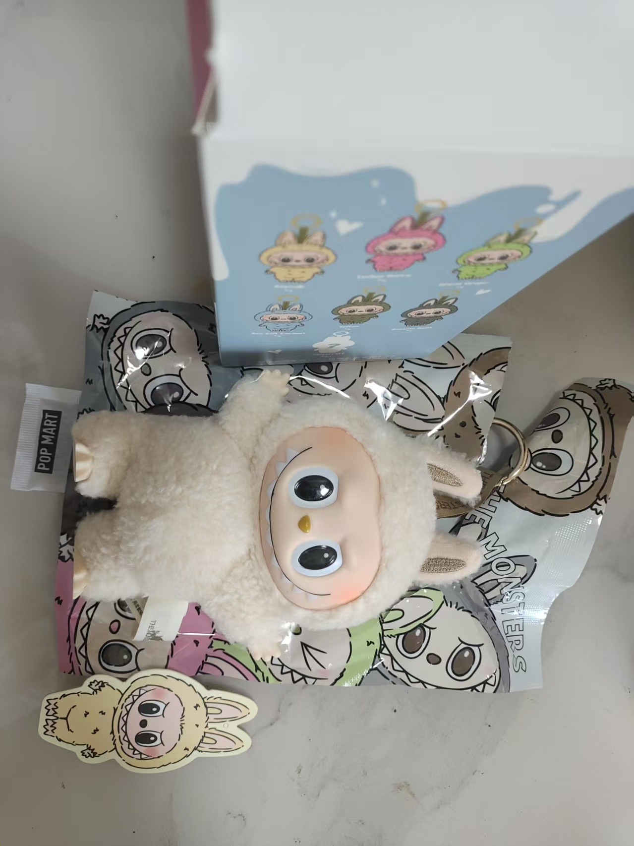 labubu doll V3 V2 V1 Monsters Big Into Energy SeriesBlind Box Kawaii Figure Face doll clothesDoll Keychain Seat Series Vinyl Face Doll Model Toy Blind
