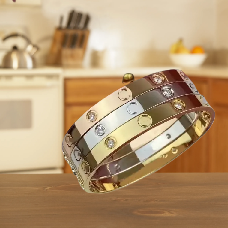 mens Bracelets Classic charm bracelet 18K Gold Jewellry Bangles for womens Fashion Accessories Titanium Steel Alloy Gold-Plated bangle Rose Gold/Gold/Silver