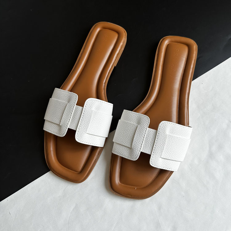 25 New Casual Flat Tassel One-Strap Indoor-Outside Luxury designer sandals Beach Slippers Simple Linen Woven White New Beach Sandals