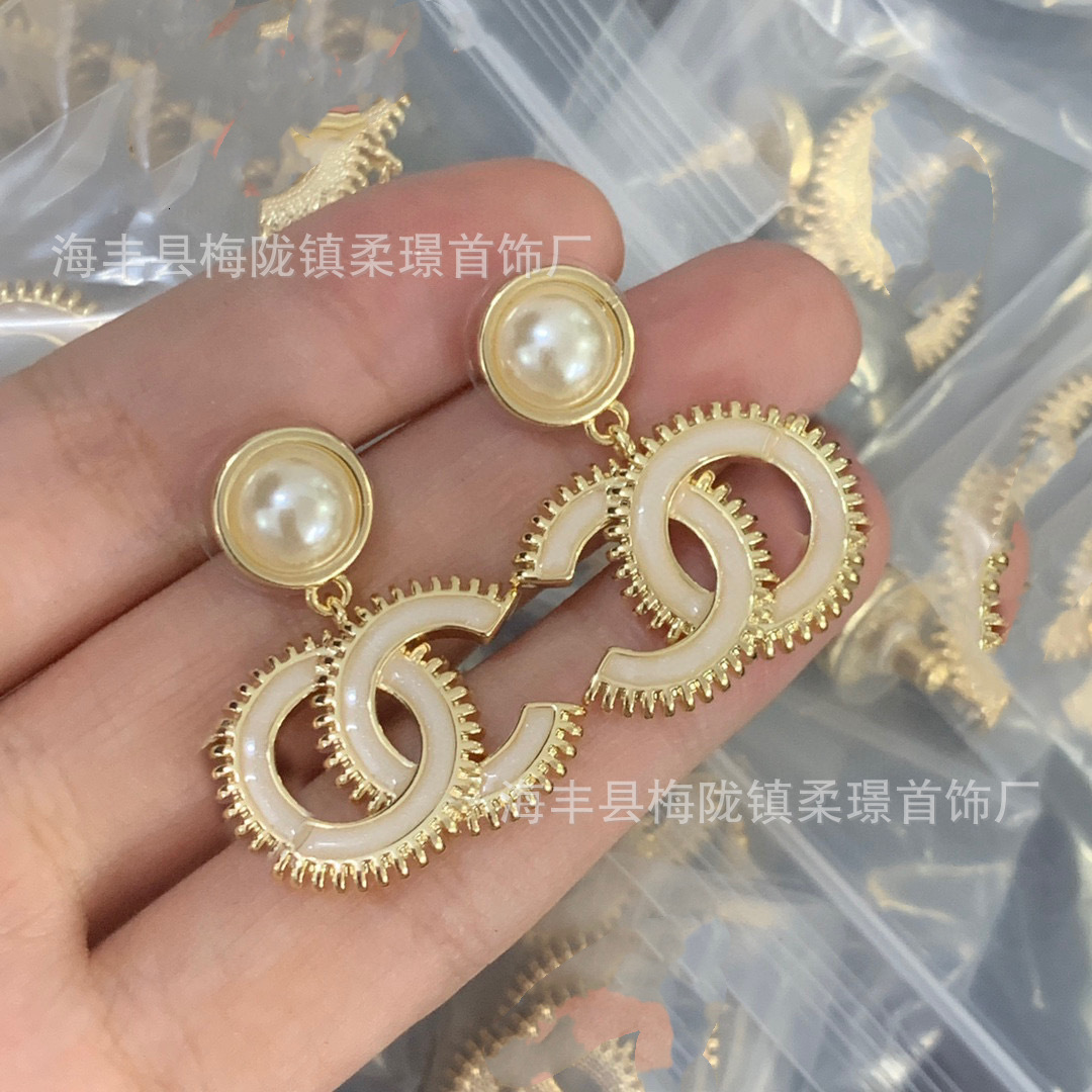 stud chanelearings designer earrings luxury jewelry for men women gold silver woman new simple elegant oil drop double c highend fashion versatil channels chanelly