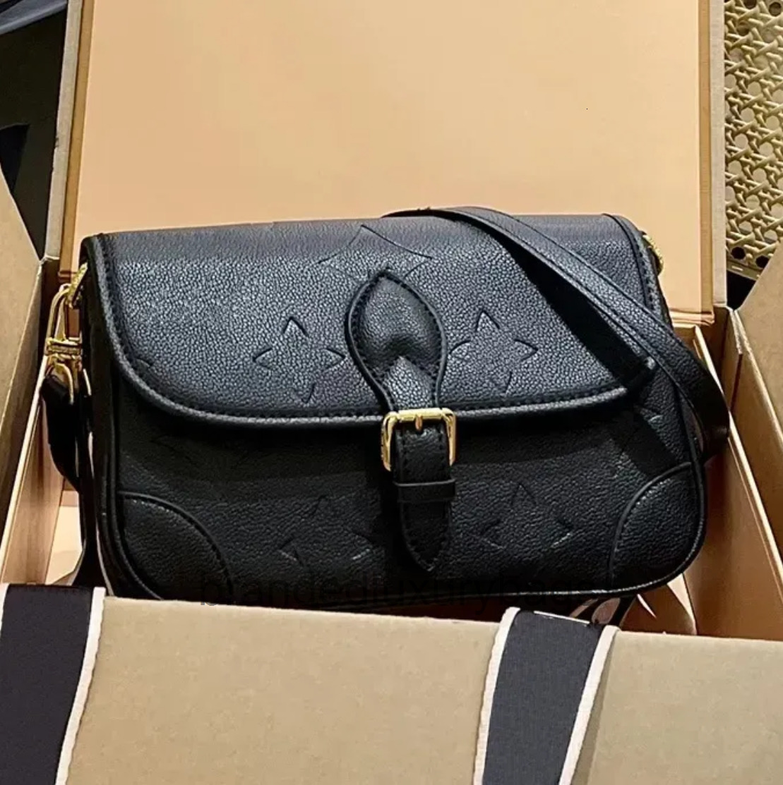 Fashion Women Designer Bags Tote Bag Canvas Fashion Shoulder Bags Women Classic Versatile Cross Body Large And Small Shopping Capacity Bag lady purses