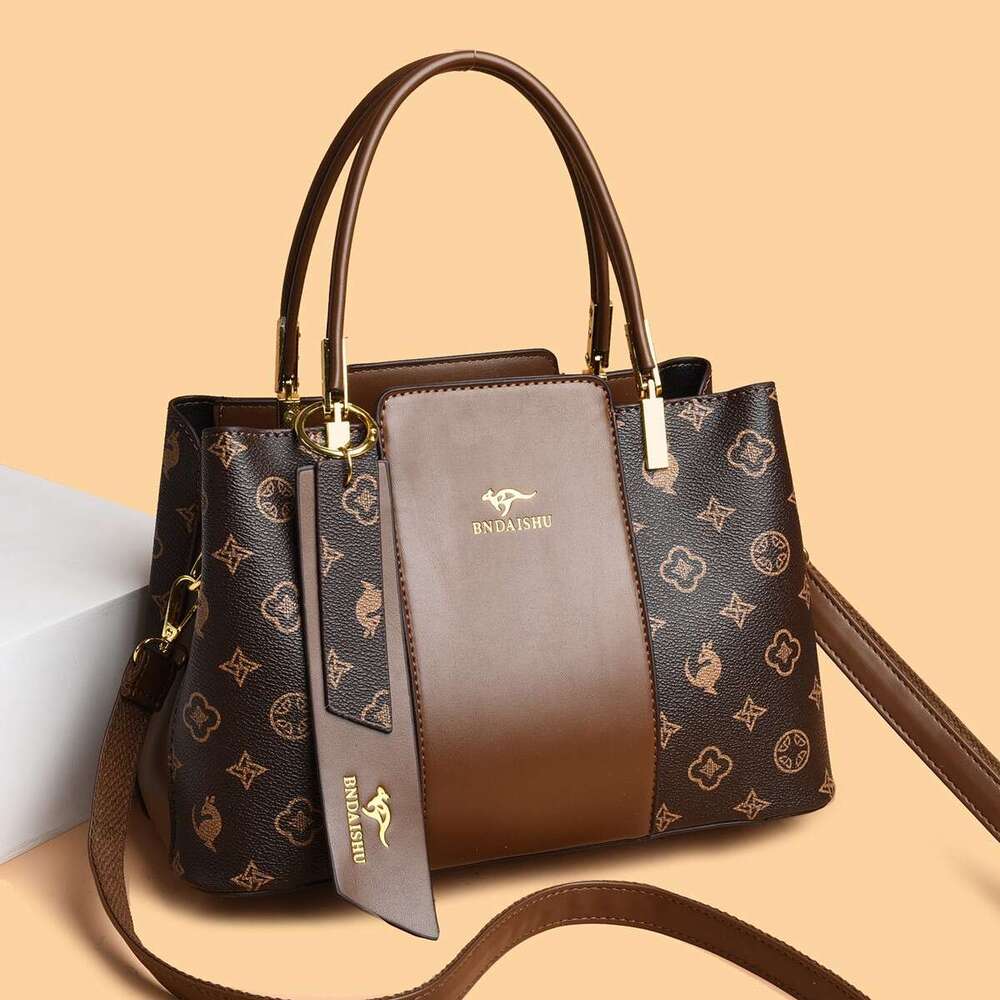 High-End Niche 2025 Summer New Large Capacity Fashion Shoulder Bags Trendy Handbags for Women