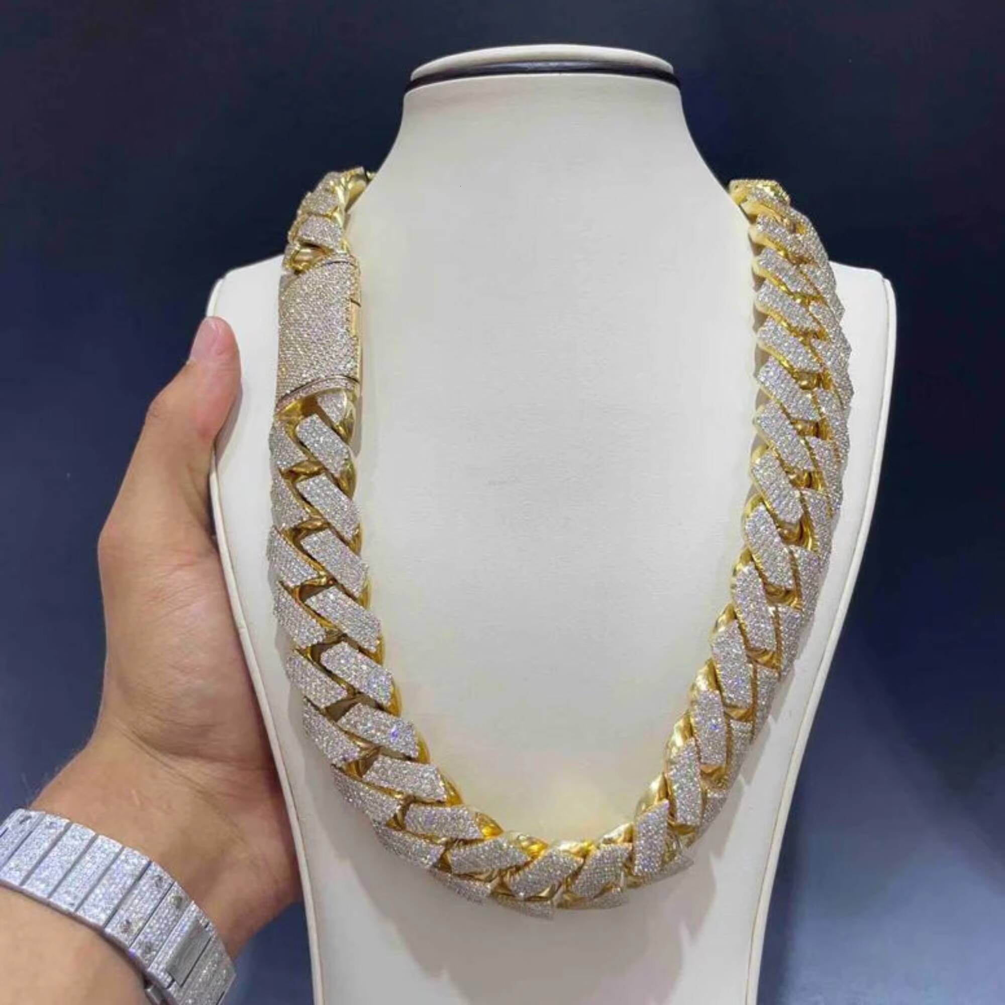 Top Quality Iced Out Cuban Link Chain 20mm VVS Lab Grown Diamond Cuban Link Chain micron 10k Gold Plating / Lab Grown Diamonds