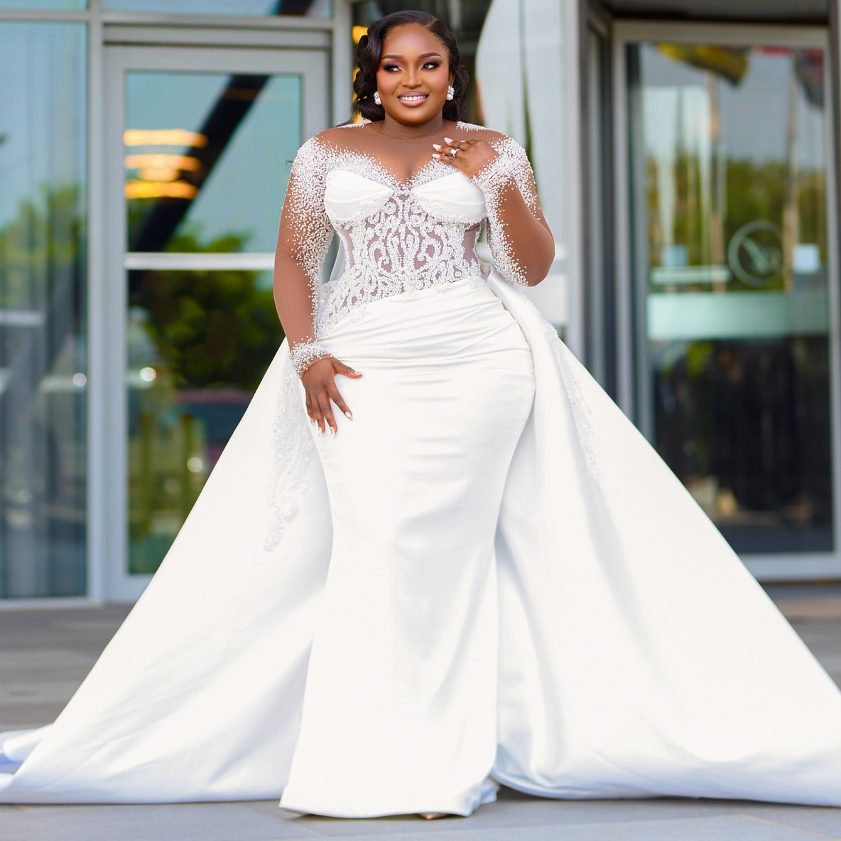 2025 Aso Ebi Plus Size White Mermaid Wedding Dress Beaded Lace Full Sleeves Detachable Train Satin Bridal Gowns Dresses ZJ06755