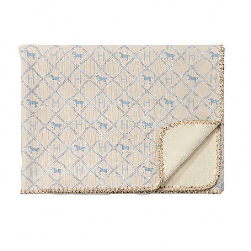 Designer Blanket H a luxury brand for mothers and babies Soft delicate breathable warm skin-friendly suitable as a covering blanket or air - condition