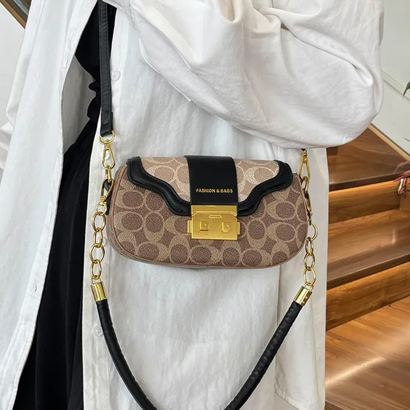 Designer bag Shoulder Bag Luxury Bag Crossbody Purse Designer Shell Bag Women Designer New Fashion Commuter Print Shoulder Crossbody Bag Denim Black 0