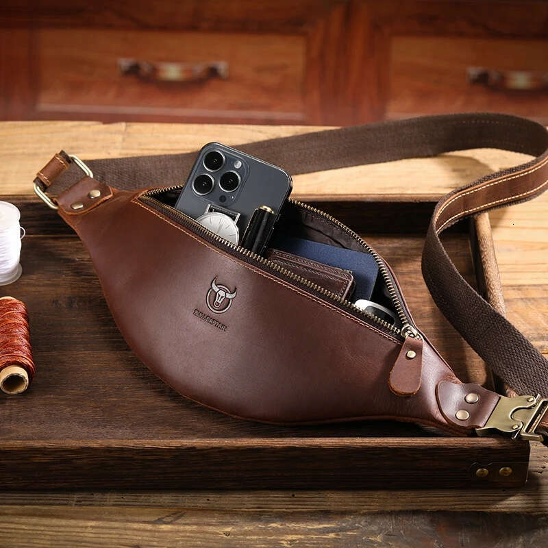 Men's Crazy Horse Leather Belt Classic Retro Crossbody Outdoor Storage Mountaineering Mobile Phone Bag