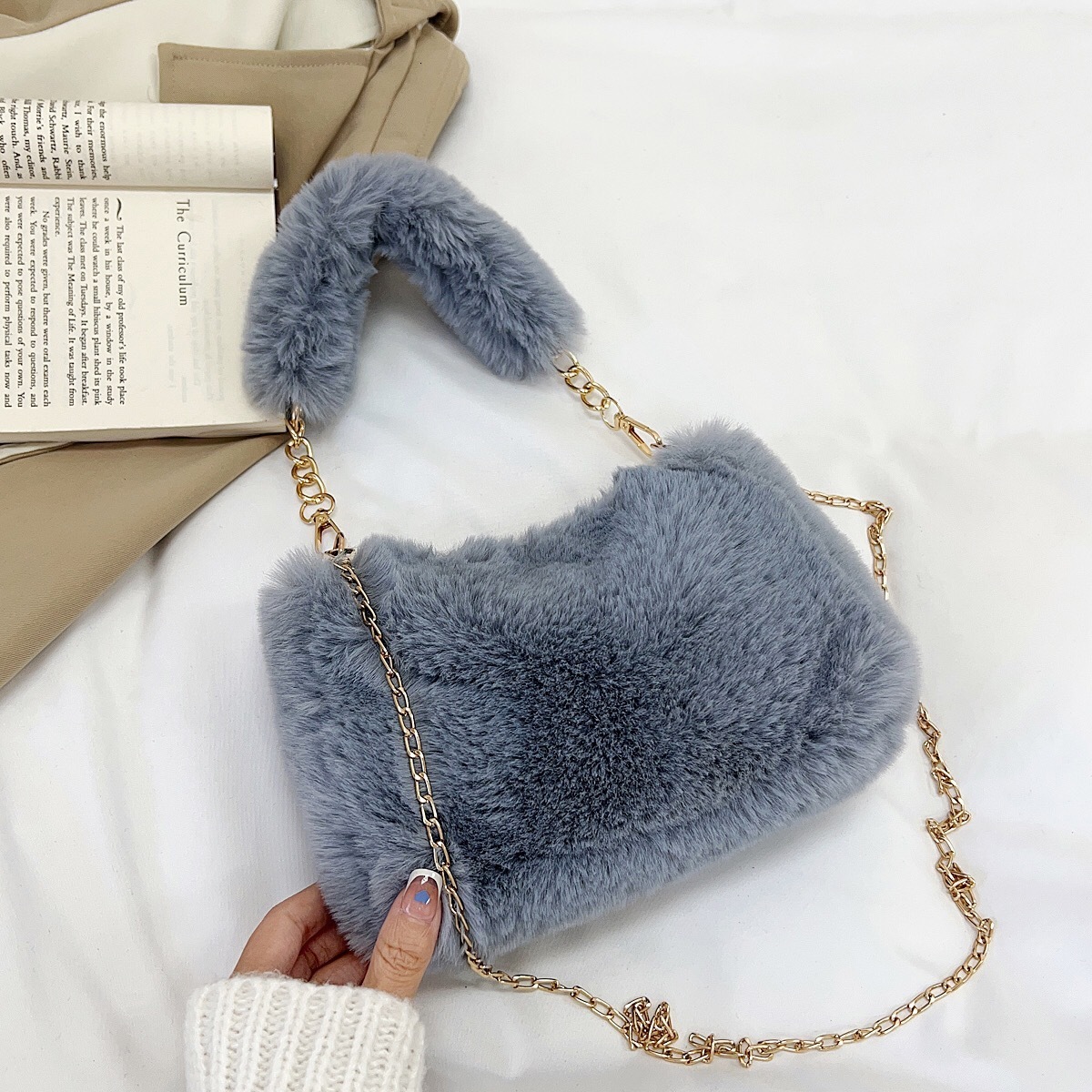 Womens Fluffy Cross Body Bag Soft Plush Backpack Artificial Fur Belt Pendant Large Capacity Womens Fashion Travel Bag 250120