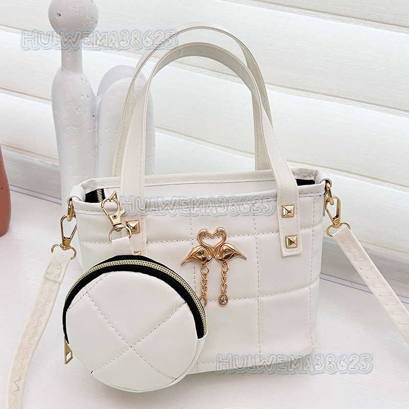 2025 New Fashion Single Shoulder Bag Pendant Multi-color Classic Trendy Crossbody Basket Handbag Bag H250804