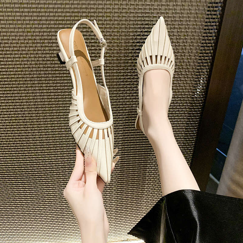 Irregular Heel Closed-Toe 2025 Summer Korean Version Hollow Mid-Heel Back Air Quality designer shoes Fashion Sandals