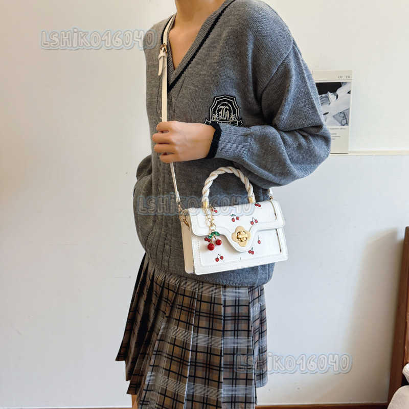 New Small Handbag for Women 2024 Autumn New Trendy and Versatile Crossbody Bag Stylish Handbag with a Sense of Fashion H250804