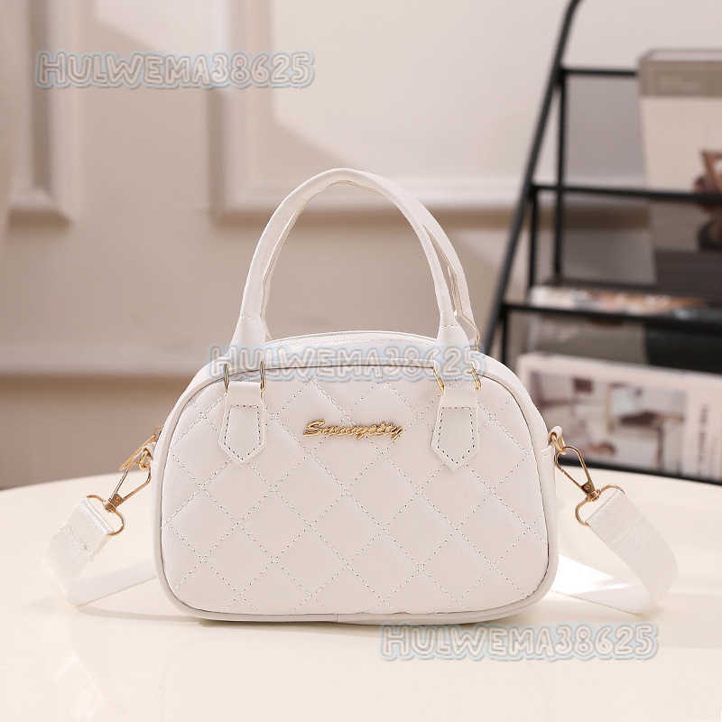 2025 Spring Fashion Simple Handheld Shell Bag Simple Trendy Shoulder Bag Casual Crossbody Bag for Women H250804