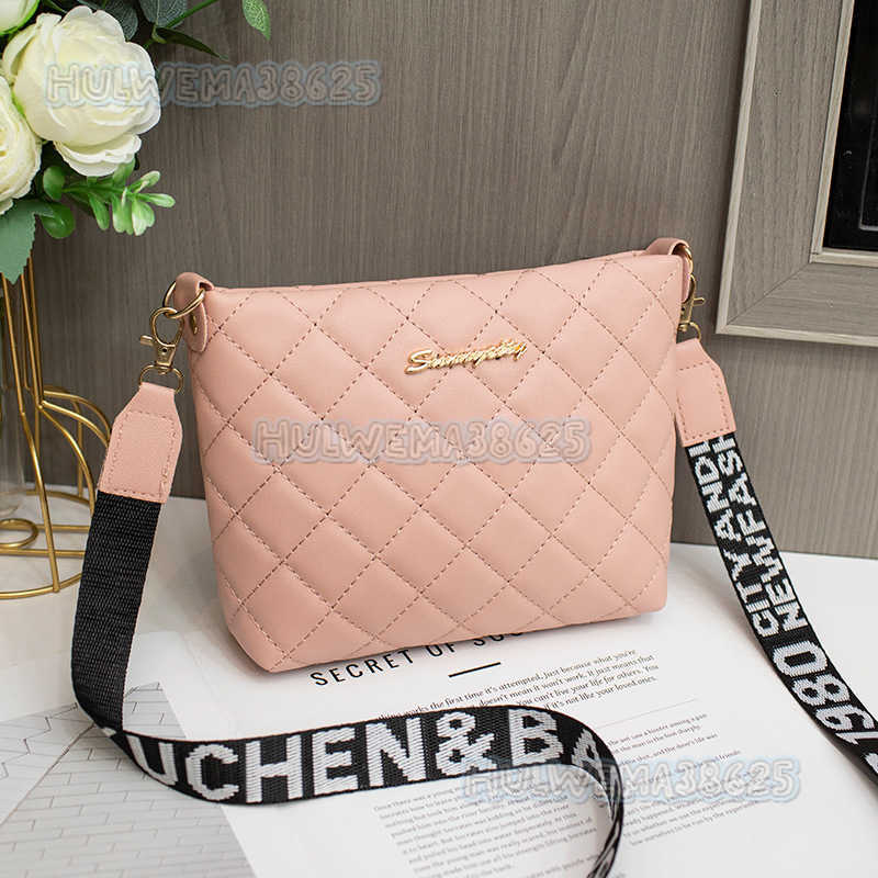 Minimalist Quilted Small Square Bag 2025 Autumn Winter New Fashion Womens Crossbody Phone Coin Purse Bucket Bag for Women H250804