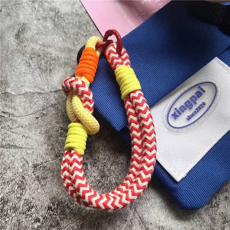 Keychains Contrast Color Key Chain Accessories Luxury Car Keychain Bag Charms for Handbags Exquisite Gift Boyfriend Key Tags G250802