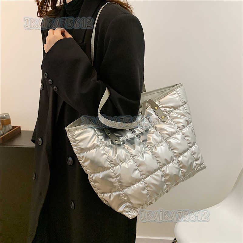 Womens Large Capacity Bag 2025 New Winter Niche Texture Shoulder Bag Fashion Simple Commuter Tote Bag Large Bag H250804